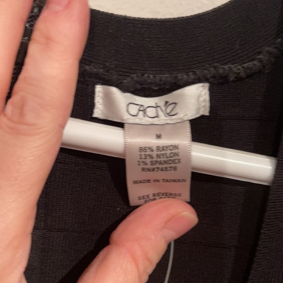 Caché dress - Picture 2 of 3